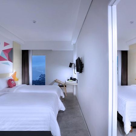 Favehotel Madiun Exterior photo